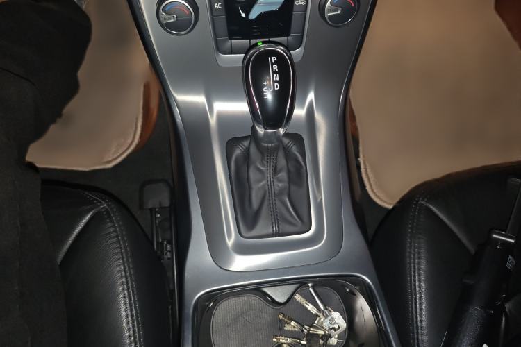 Used Volvo S80L 2014 2.0T T5 Intelligent Luxury Edition Gear Lever