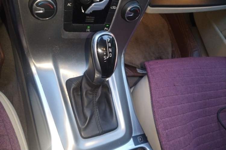 Used Volvo S80L 2014 2.0T T5 Intelligent Luxury Edition Gear Lever