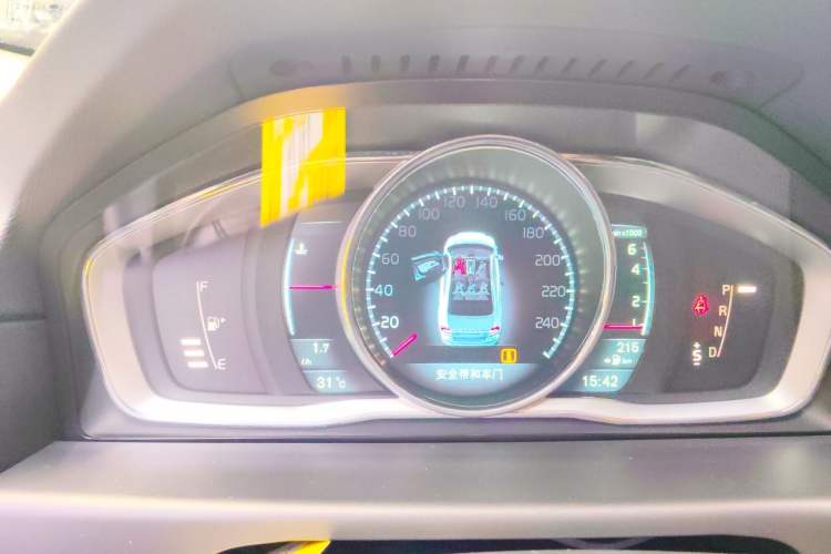 Used Volvo S80L 2014 2.0T T5 Smart Luxury Edition Instrument Cluster