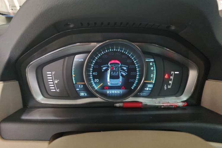 Used Volvo S80L 2014 2.0T T5 Smart Luxury Edition Instrument Cluster