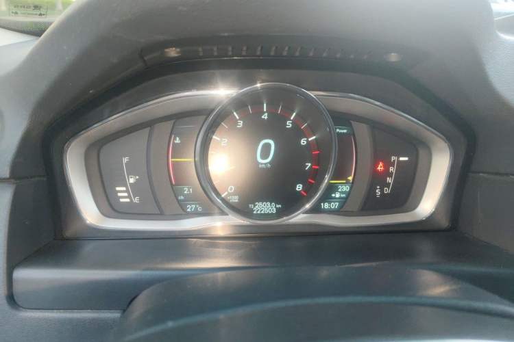 Used Volvo S80L 2014 2.0T T5 Smart Luxury Edition Instrument Cluster