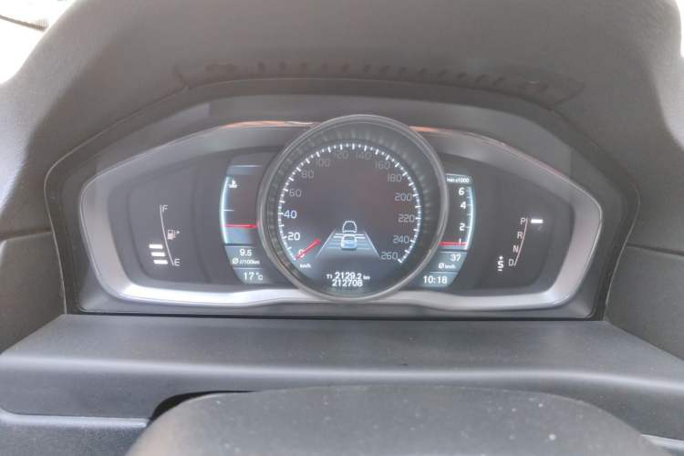 Used Volvo S80L 2014 2.0T T5 Smart Luxury Edition Instrument Cluster