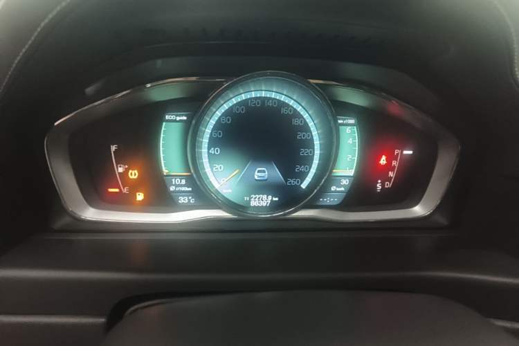 Used Volvo S80L 2014 2.0T T5 Luxury Executive Edition Instrument Cluster