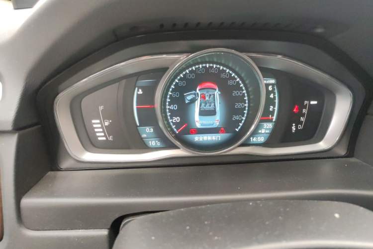 Used Volvo S80L 2014 2.0T T5 Smart Luxury Edition Instrument Cluster