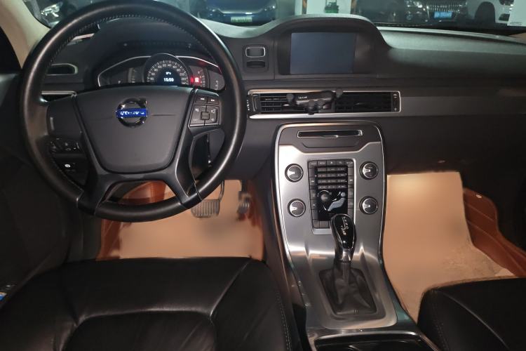 Used Volvo S80L 2014 2.0T T5 Intelligent Luxury Edition Interior 2