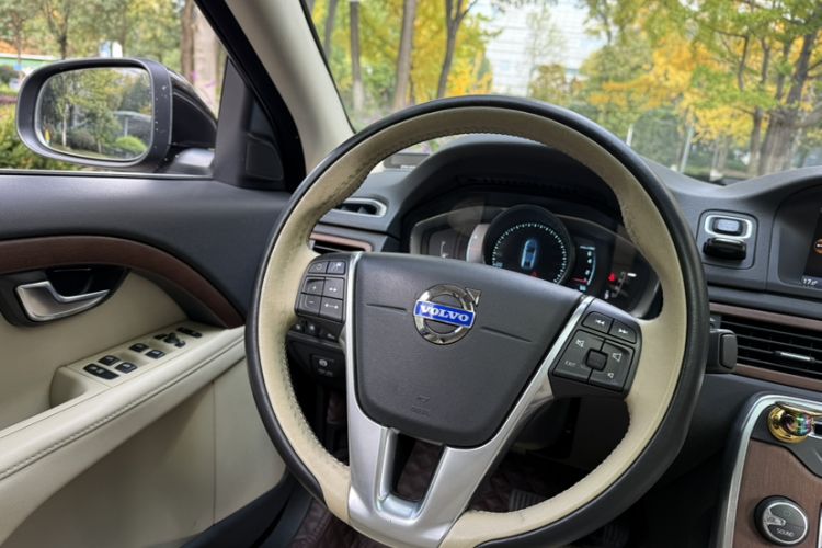 Used Volvo S80L 2014 2.0T T5 Smart Luxury Edition Interior 2