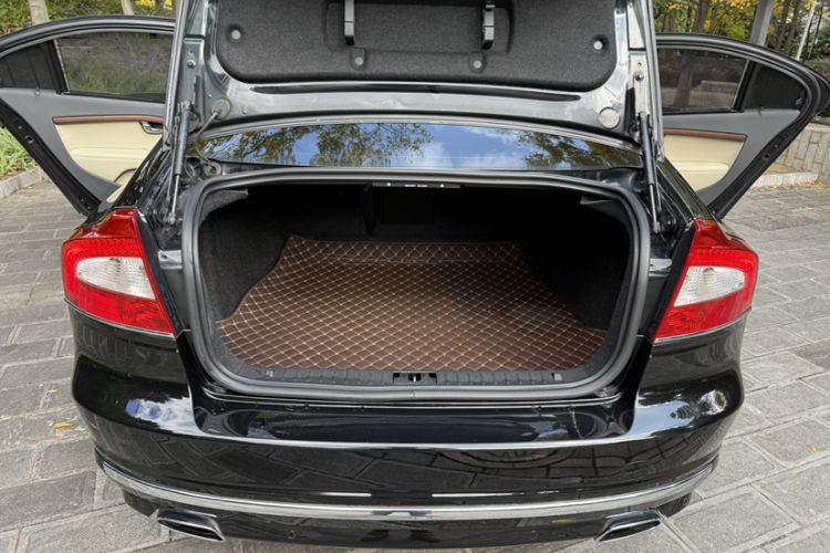 Used Volvo S80L 2014 2.0T T5 Smart Luxury Edition Interior 8