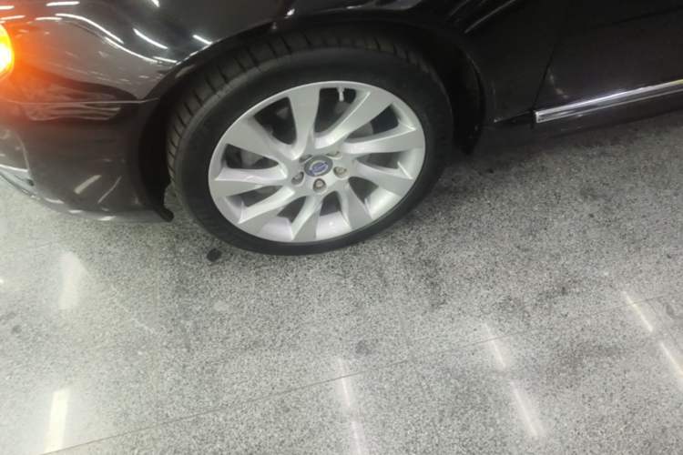 Used Volvo S80L 2014 2.0T T5 Luxury Executive Edition Left Front Wheel Hub