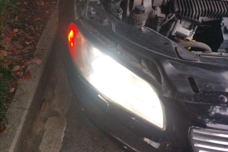 Used Volvo S80L 2014 2.0T T5 Intelligent Luxury Edition Right Front Headlight