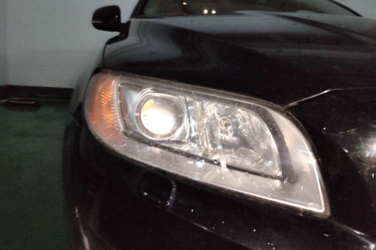 Used Volvo S80L 2014 2.0T T5 Intelligent Luxury Edition Right Front Headlight