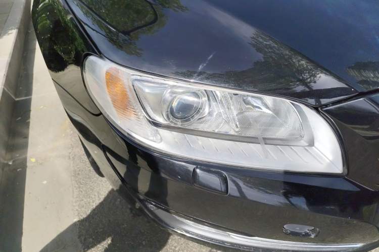 Used Volvo S80L 2014 2.0T T5 Smart Luxury Edition Right Front Headlight