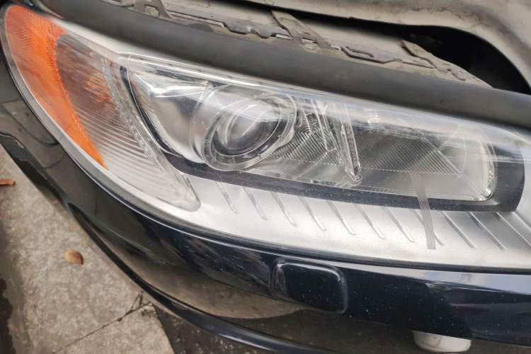 Used Volvo S80L 2014 2.0T T5 Smart Luxury Edition Right Front Headlight