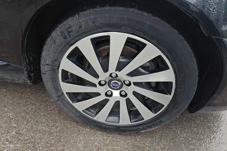 Used Volvo S80L 2014 2.0T T5 Intelligent Luxury Edition Right Front Wheel Hub