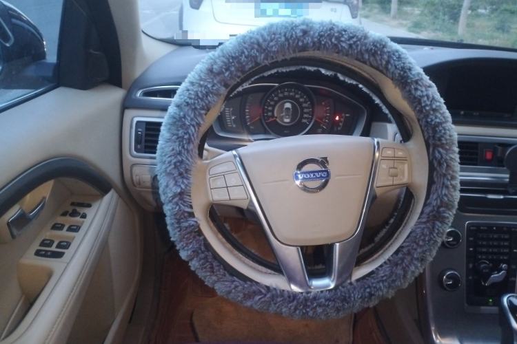 Used Volvo S80L 2014 2.0T T5 Intelligent Luxury Edition Steering Wheel