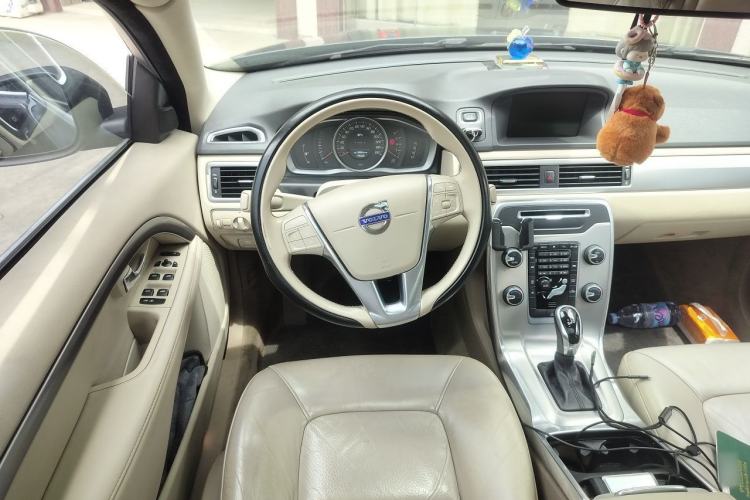 Used Volvo S80L 2014 2.0T T5 Intelligent Luxury Edition Steering Wheel
