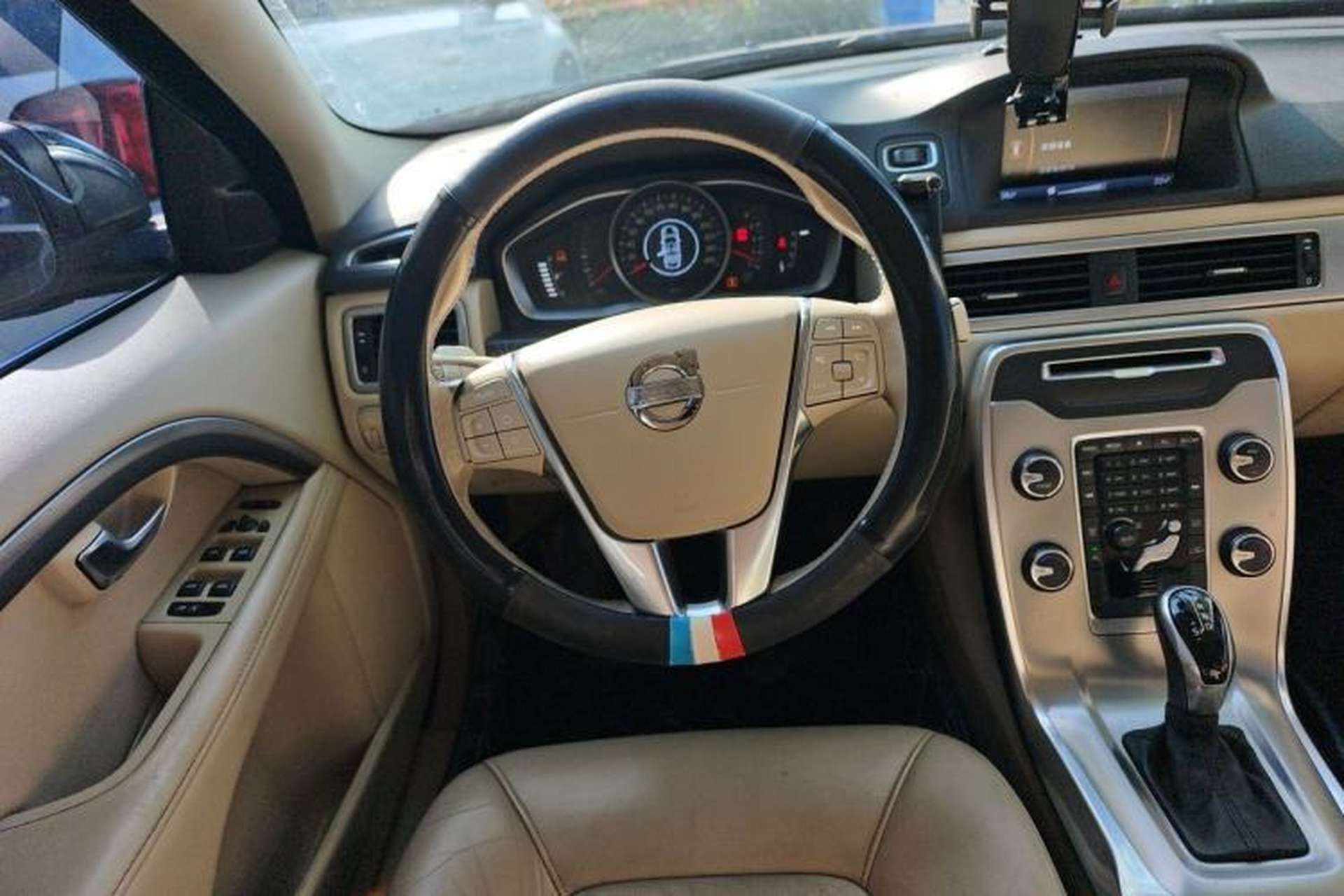 Used Volvo S80L 2014 2.0T T5 Intelligent Luxury Edition Steering Wheel