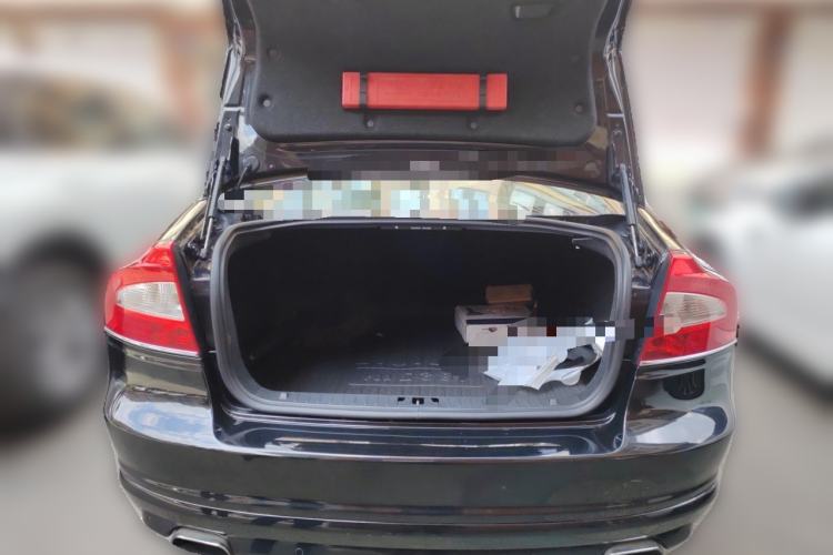 Used Volvo S80L 2014 2.0T T5 Intelligent Luxury Edition Trunk