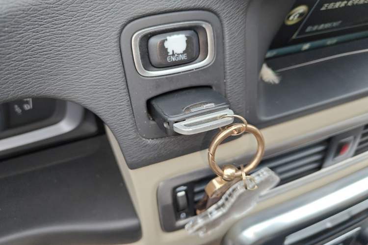 Used Volvo S80L 2014 2.0T T5 Intelligent Luxury Edition Vehicle Key