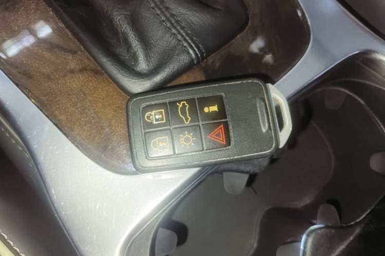 Used Volvo S80L 2014 2.0T T5 Luxury Executive Edition Vehicle Key