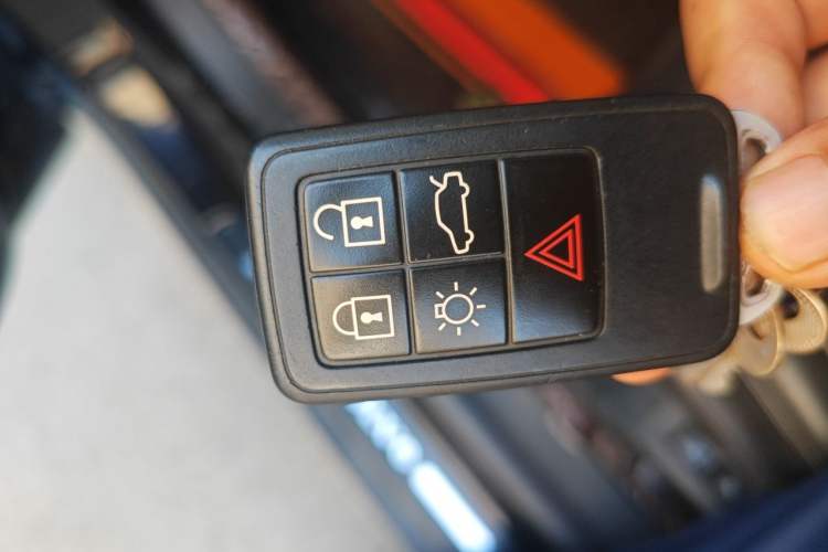 Used Volvo S80L 2014 2.0T T5 Smart Luxury Edition Vehicle Key