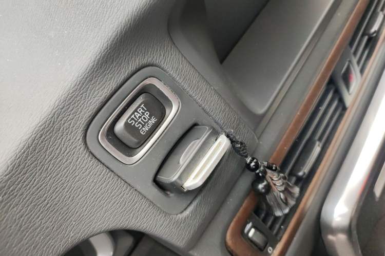 Used Volvo S80L 2014 2.0T T5 Smart Luxury Edition Vehicle Key