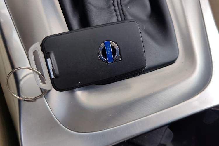 Used Volvo S80L 2014 2.0T T5 Intelligent Luxury Edition Vehicle Key