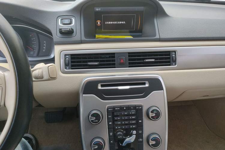 Used Volvo S80L 2014 2.0T T5 Intelligent Luxury Edition Audio And AC Panel