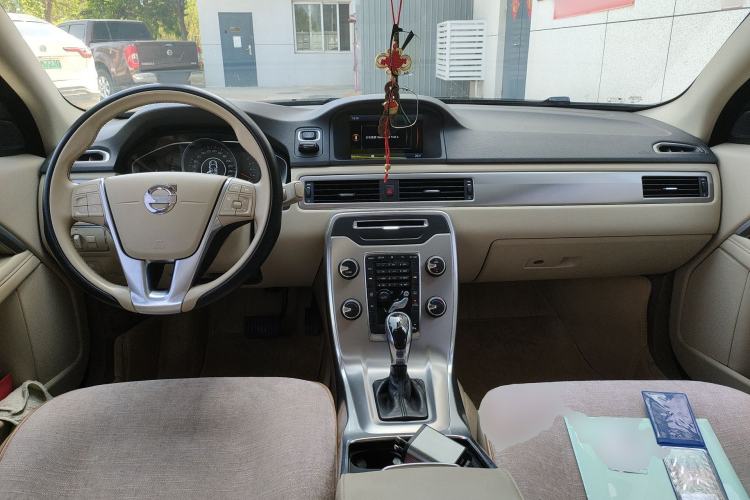 Used Volvo S80L 2014 2.0T T5 Intelligent Luxury Edition Center Console