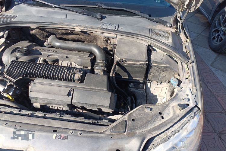 Used Volvo S80L 2014 2.0T T5 Luxury Executive Edition Engine Bay Left
