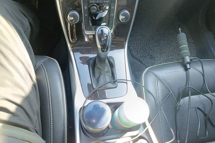 Used Volvo S80L 2014 2.0T T5 Luxury Executive Edition Gear Lever