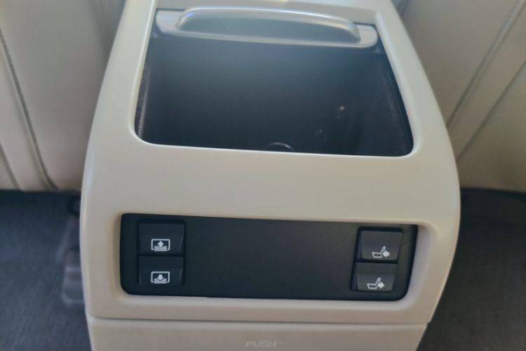 Used Volvo S80L 2014 2.0T T5 Intelligent Luxury Edition Interior 4