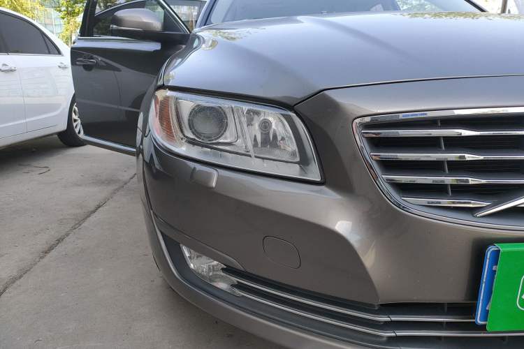 Used Volvo S80L 2014 2.0T T5 Intelligent Luxury Edition Right Front Headlight
