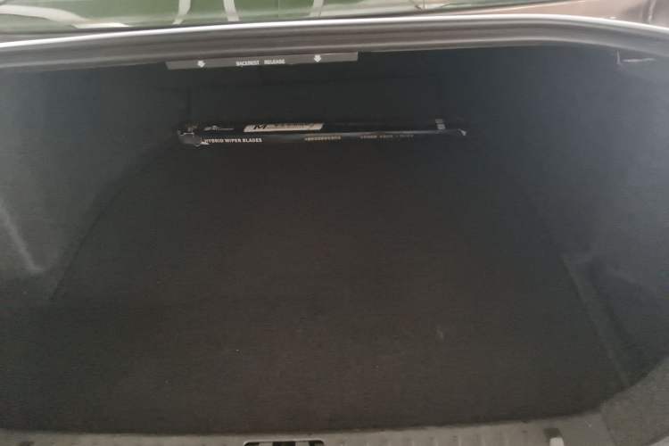Used Volvo S80L 2014 2.0T T5 Intelligent Luxury Edition Trunk