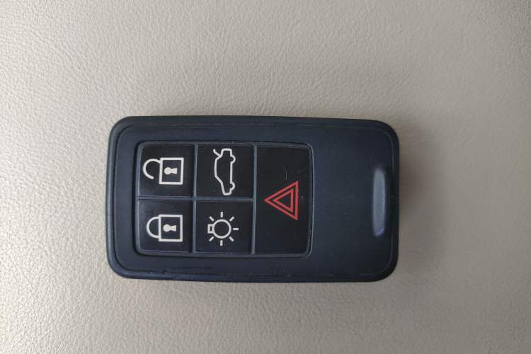 Used Volvo S80L 2014 2.0T T5 Intelligent Luxury Edition Vehicle Key