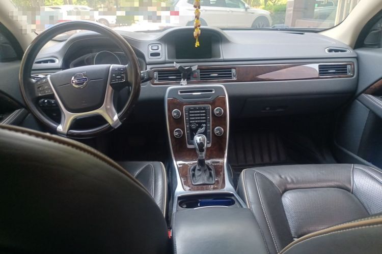 Used Volvo S80L 2014 2.0T T5 Luxury Executive Edition Center Console