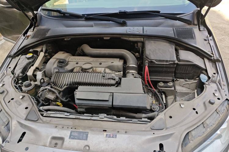 Used Volvo S80L 2014 2.0T T5 Smart Luxury Edition Engine Bay