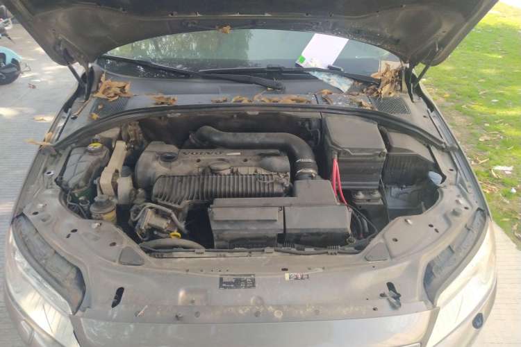 Used Volvo S80L 2014 2.0T T5 Smart Luxury Edition Engine Bay