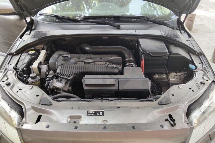 Used Volvo S80L 2014 2.0T T5 Smart Luxury Edition Engine Bay