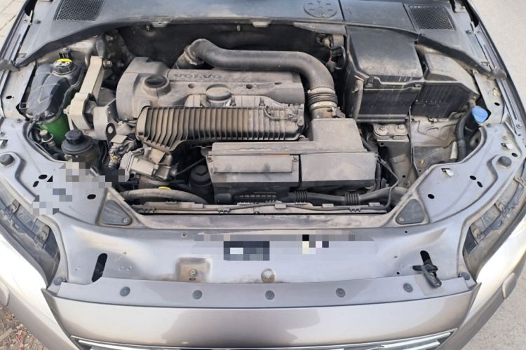 Used Volvo S80L 2014 2.0T T5 Luxury Executive Edition Engine Bay