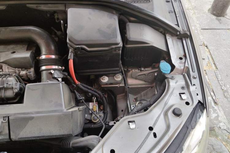 Used Volvo S80L 2014 2.0T T5 Smart Luxury Edition Engine Bay Left