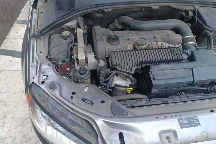 Used Volvo S80L 2014 2.0T T5 Luxury Executive Edition Engine Bay Right
