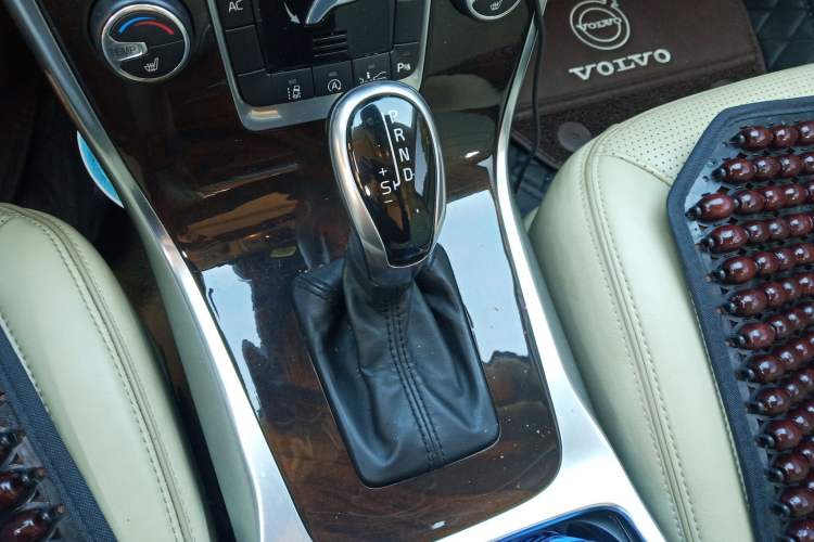 Used Volvo S80L 2014 2.0T T5 Luxury Executive Edition Gear Lever