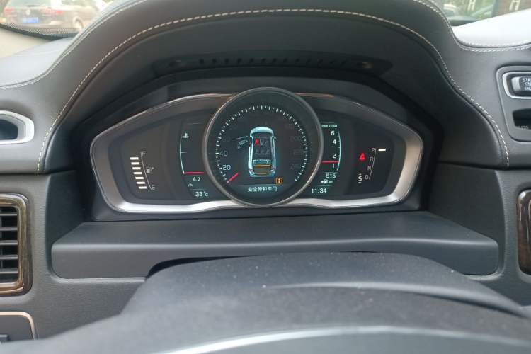 Used Volvo S80L 2014 2.0T T5 Luxury Executive Edition Instrument Cluster