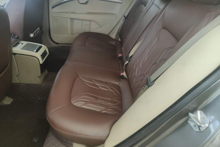 Used Volvo S80L 2014 2.0T T5 Intelligent Luxury Edition Left Rear Seat