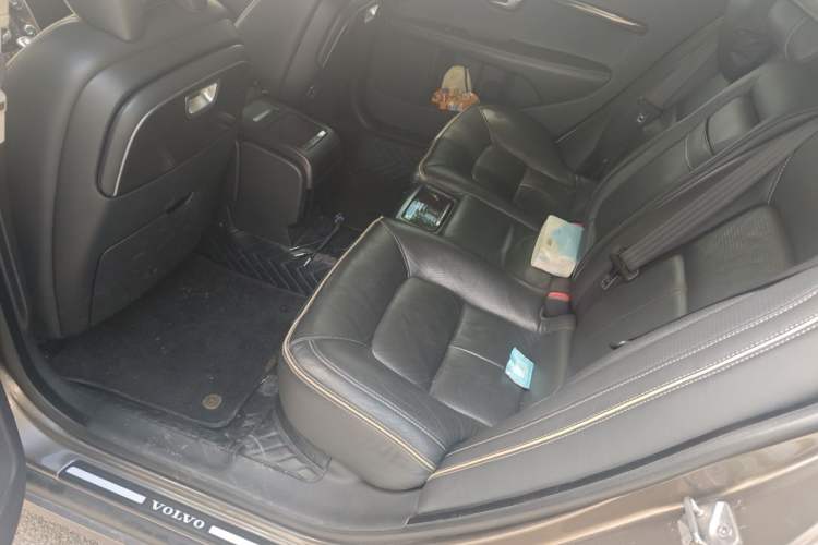 Used Volvo S80L 2014 2.0T T5 Luxury Executive Edition Left Rear Seat