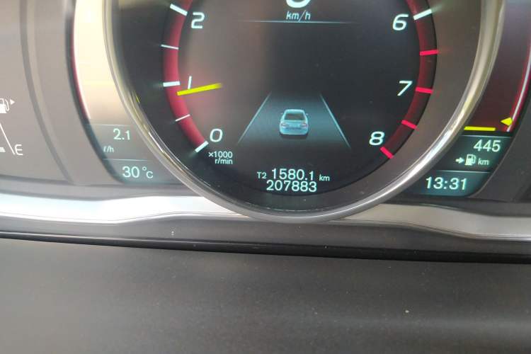 Used Volvo S80L 2014 2.0T T5 Smart Luxury Edition Odometer Close Up