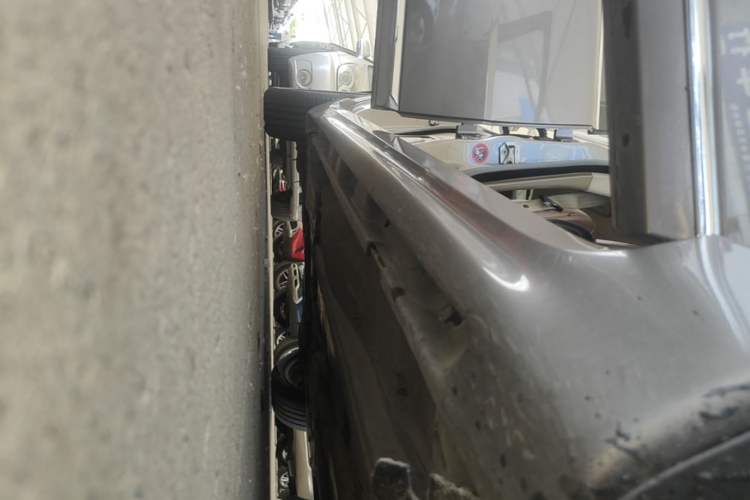 Used Volvo S80L 2014 2.0T T5 Intelligent Luxury Edition Right Side Sill