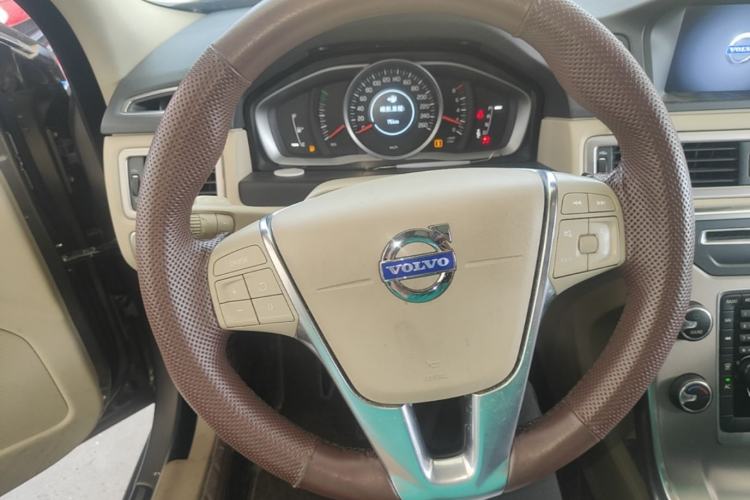 Used Volvo S80L 2014 2.0T T5 Intelligent Luxury Edition Steering Wheel