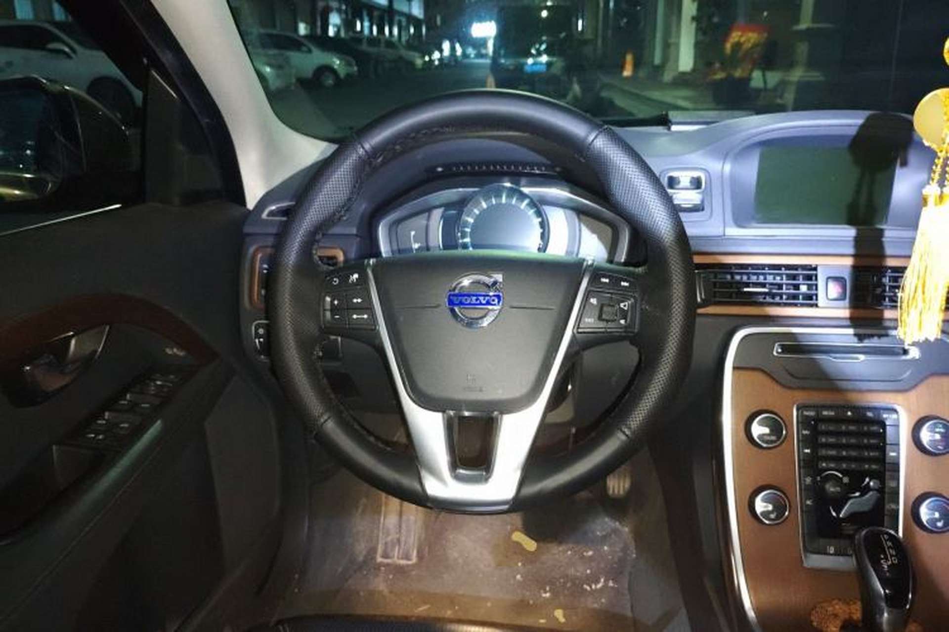 Used Volvo S80L 2014 2.0T T5 Smart Luxury Edition Steering Wheel