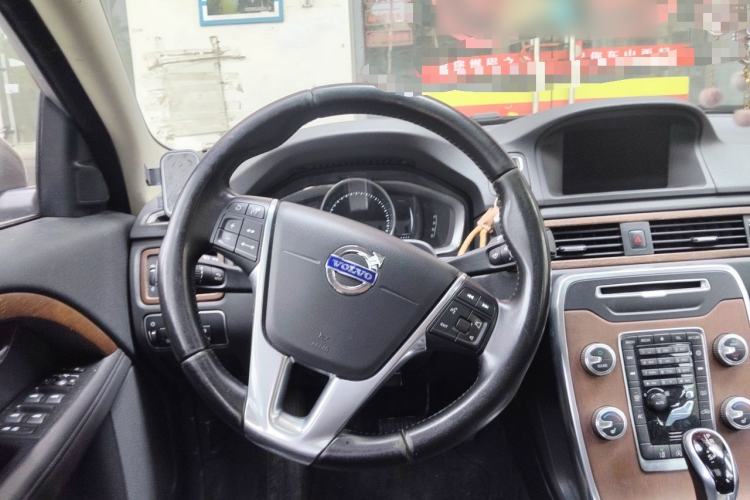 Used Volvo S80L 2014 2.0T T5 Smart Luxury Edition Steering Wheel